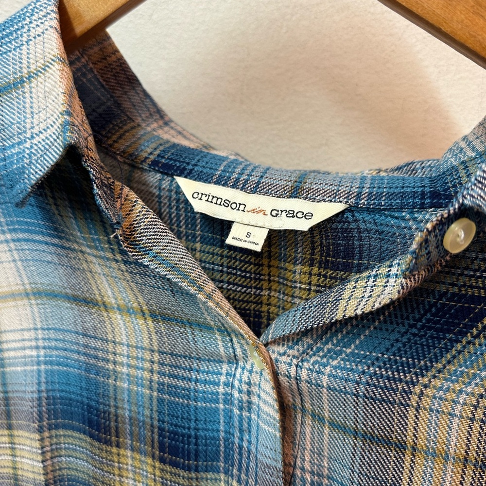 NWT! Plaid Button Shirt with Floral Embroidery - Picture 4 of 5